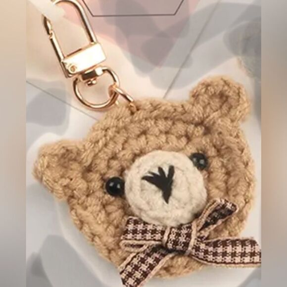 BAG CHARM Cute Bear Keychain IPhone Charm - Picture 1 of 4